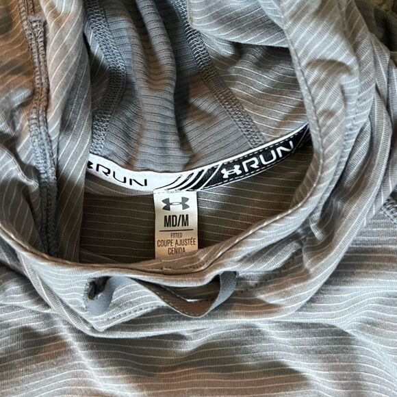 Under Armour Fitted Hoodie Long Sleeve Shirt | Size Medium - Picture 6 of 10